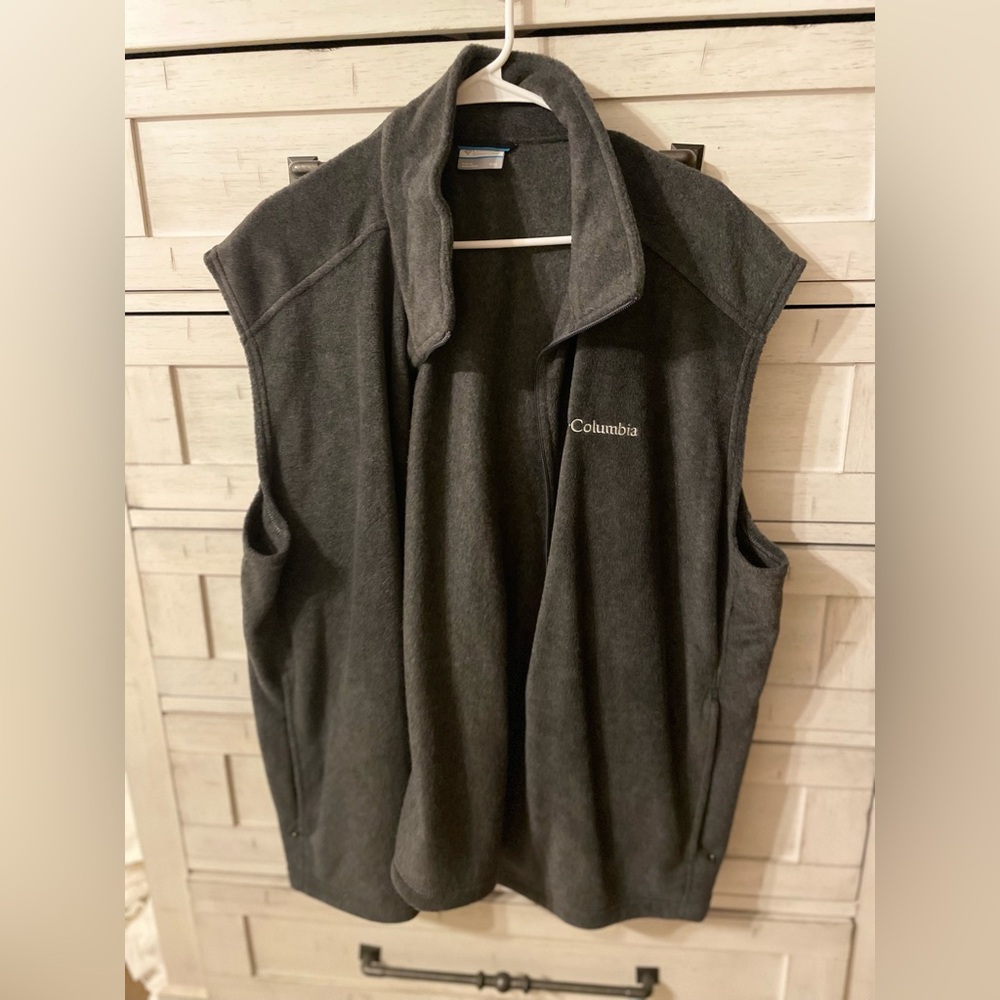 COLUMBIA VEST